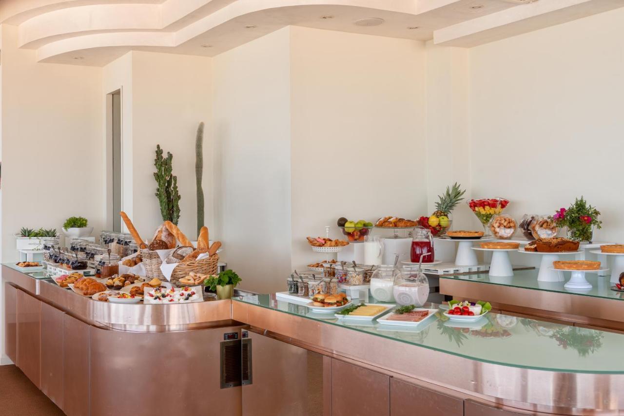 Hotel Commodore Riccione Luaran gambar