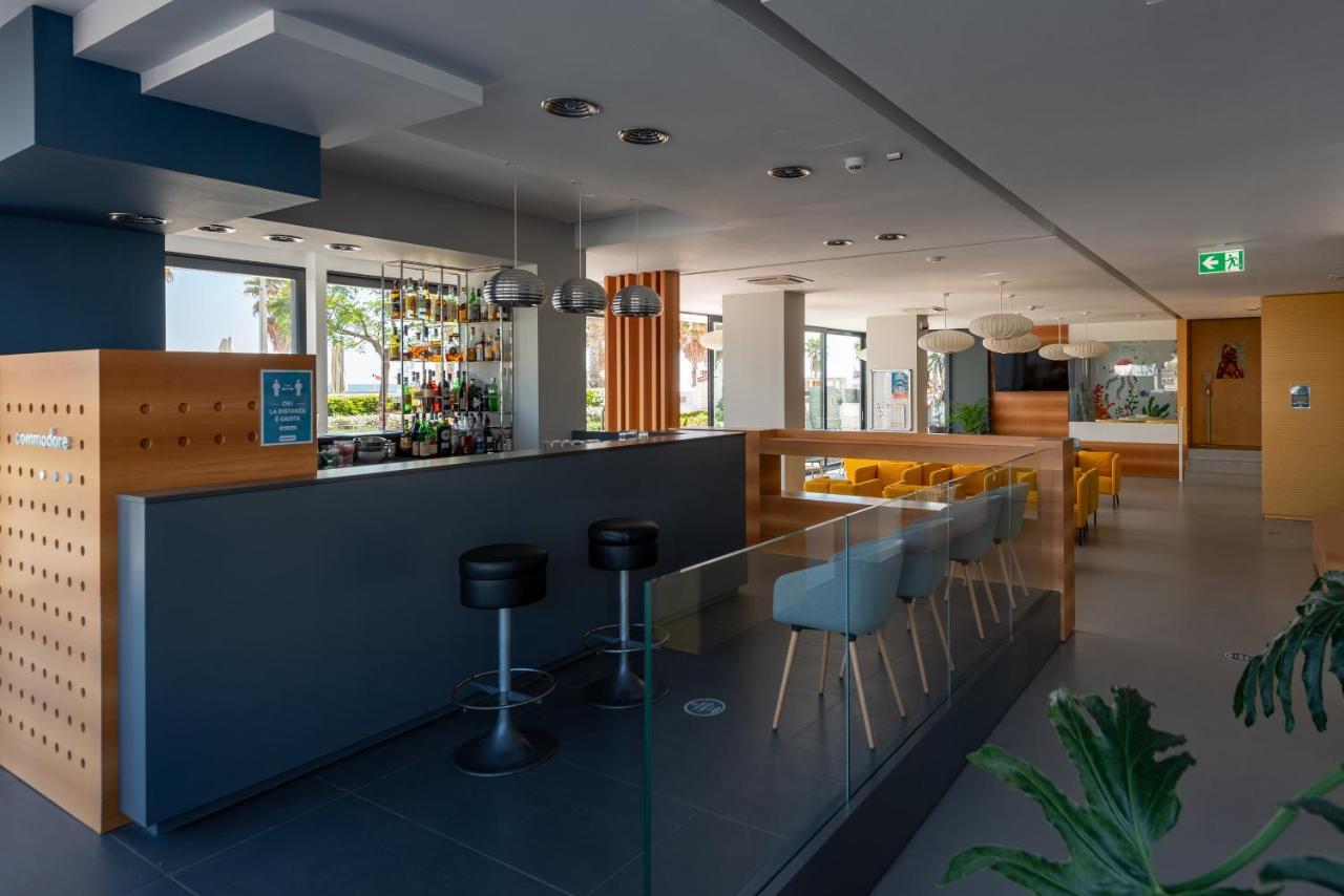 Hotel Commodore Riccione Luaran gambar