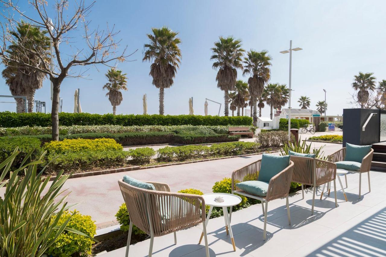 Hotel Commodore Riccione Luaran gambar