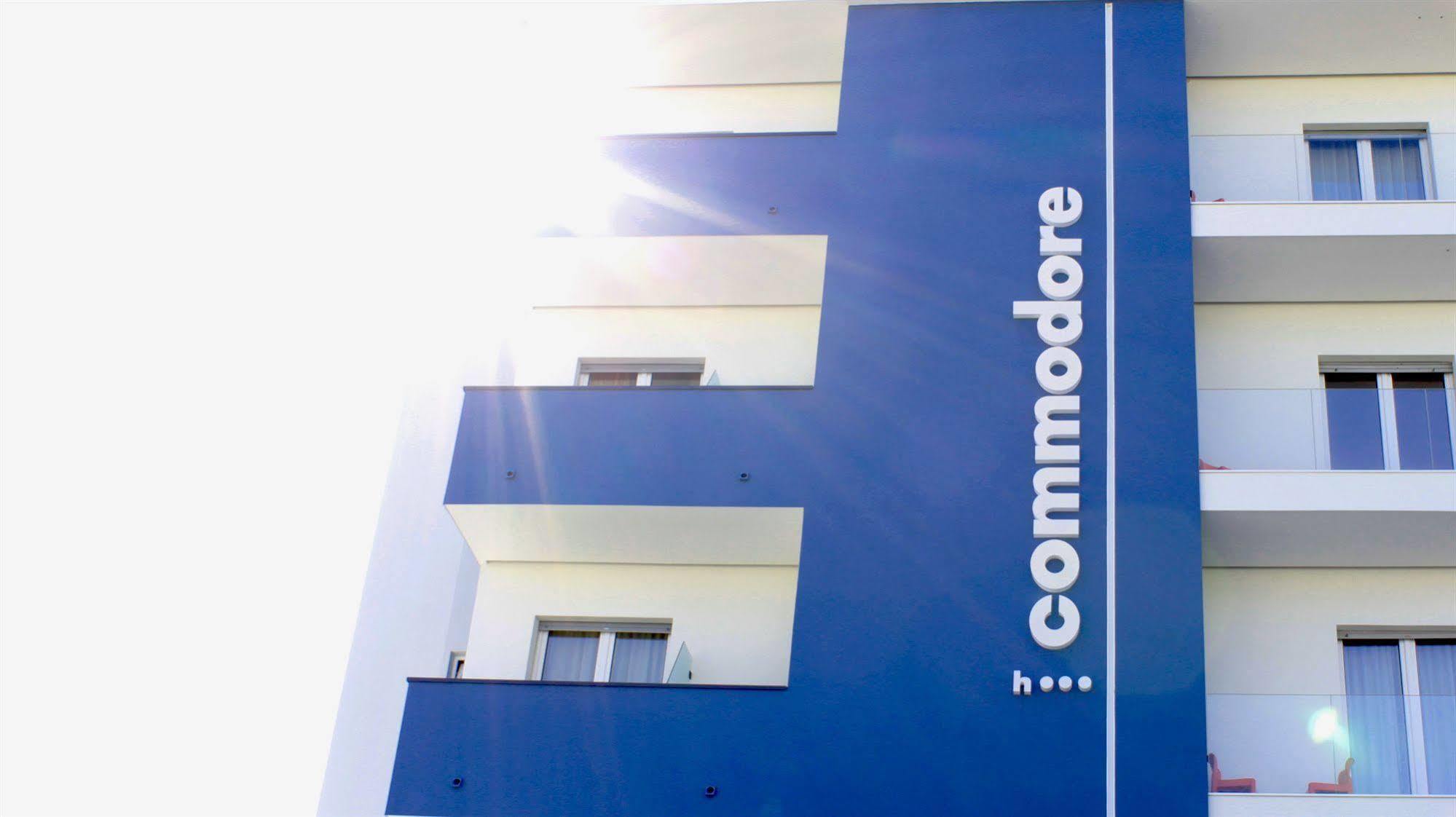 Hotel Commodore Riccione Luaran gambar